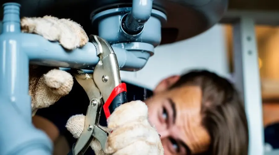 Заміна труб водопостачання: що потрібно знати мешканцям квартир